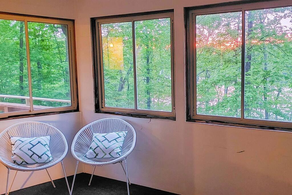 Fall Getaway Resort-3 King Suites, Dog-Friendly Seeley Екстериор снимка